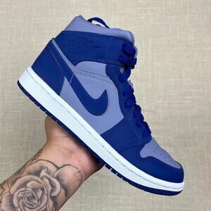 Jordan 1 Mid "Iron Purple"